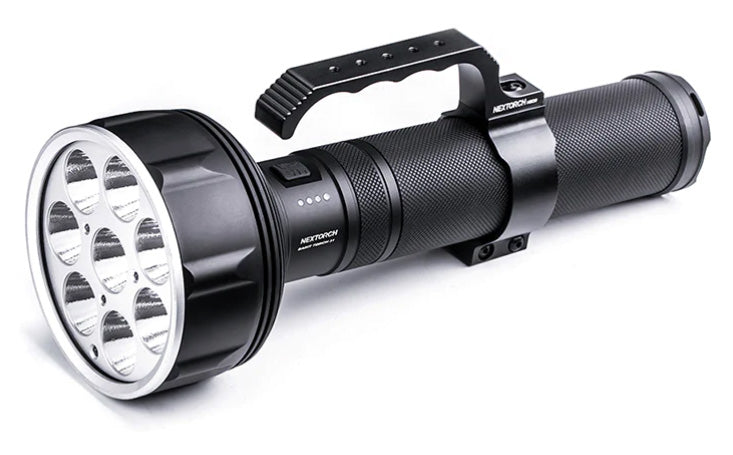 ST31 - Lampe torche de recherche - 20000 Lumens