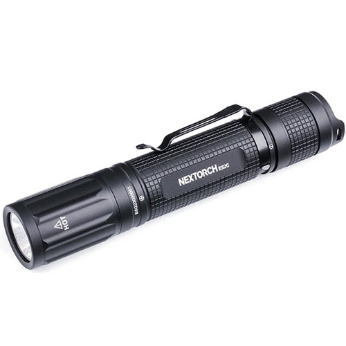 E52C - Lampe torche EDC - 3000 Lumens