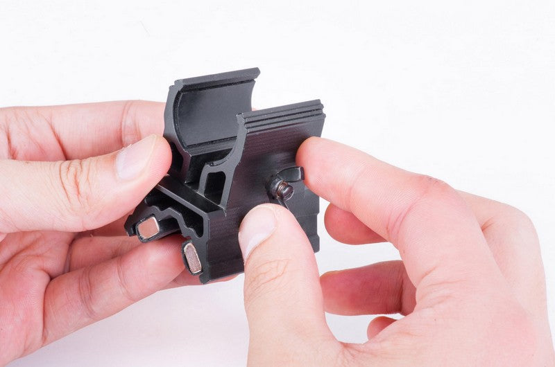 RM87 - Support magnétique fusil pour lampe