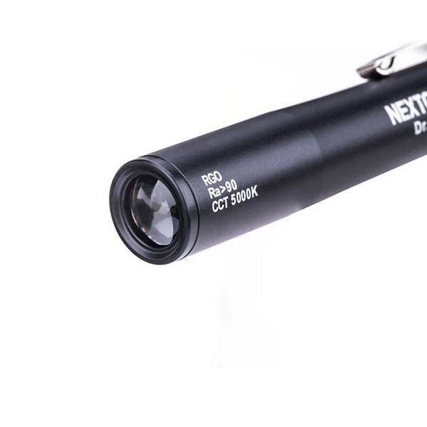 Lampe Nextorch DR K3S - Stylo lampe médicale - Deux versions lumière blanche ou Jaune - CRI >=95 - 55h d'autonomie