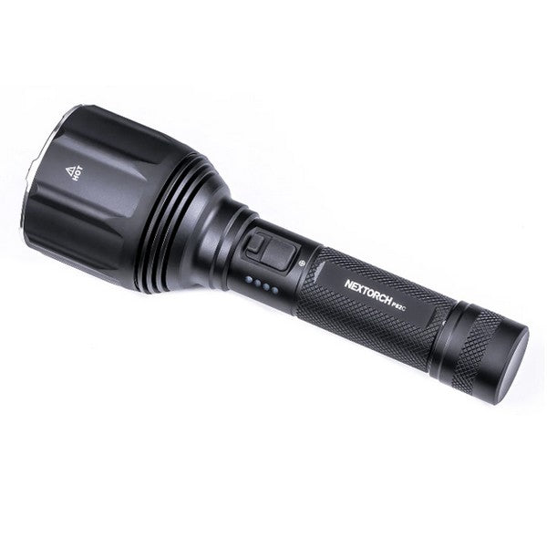 P82C - Lampe torche longue portée - 2200 Lumens