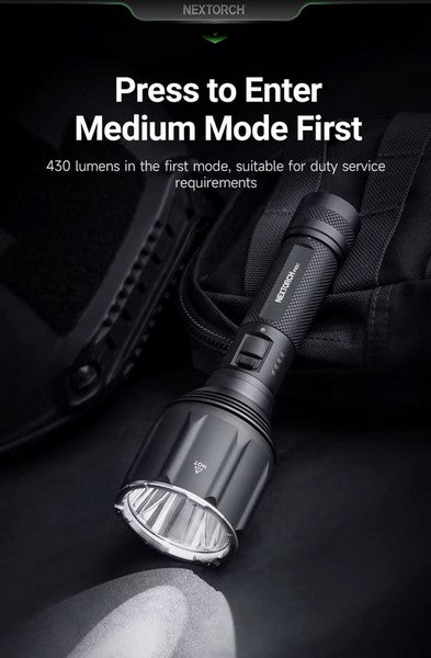 P82C - Lampe torche longue portée - 2200 Lumens