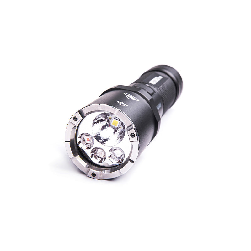 P09 - Lampe tactique 2000 lumens 4 sources blanc, UV, rouge et bleu